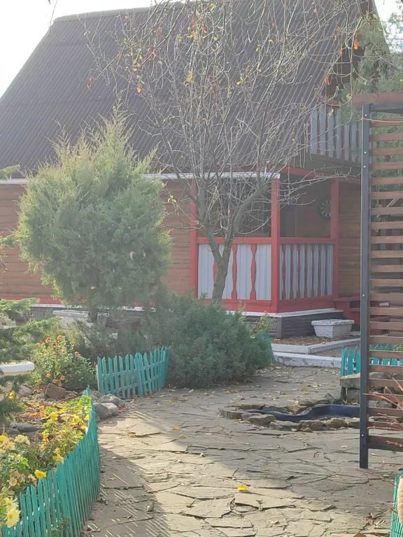 Коттедж Дом с баней на территории частного домовладения — аренда посуточно в Каменск-Шахтинский