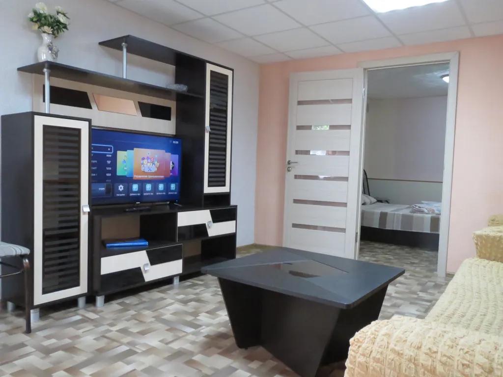 Дом в тихом спальном районе