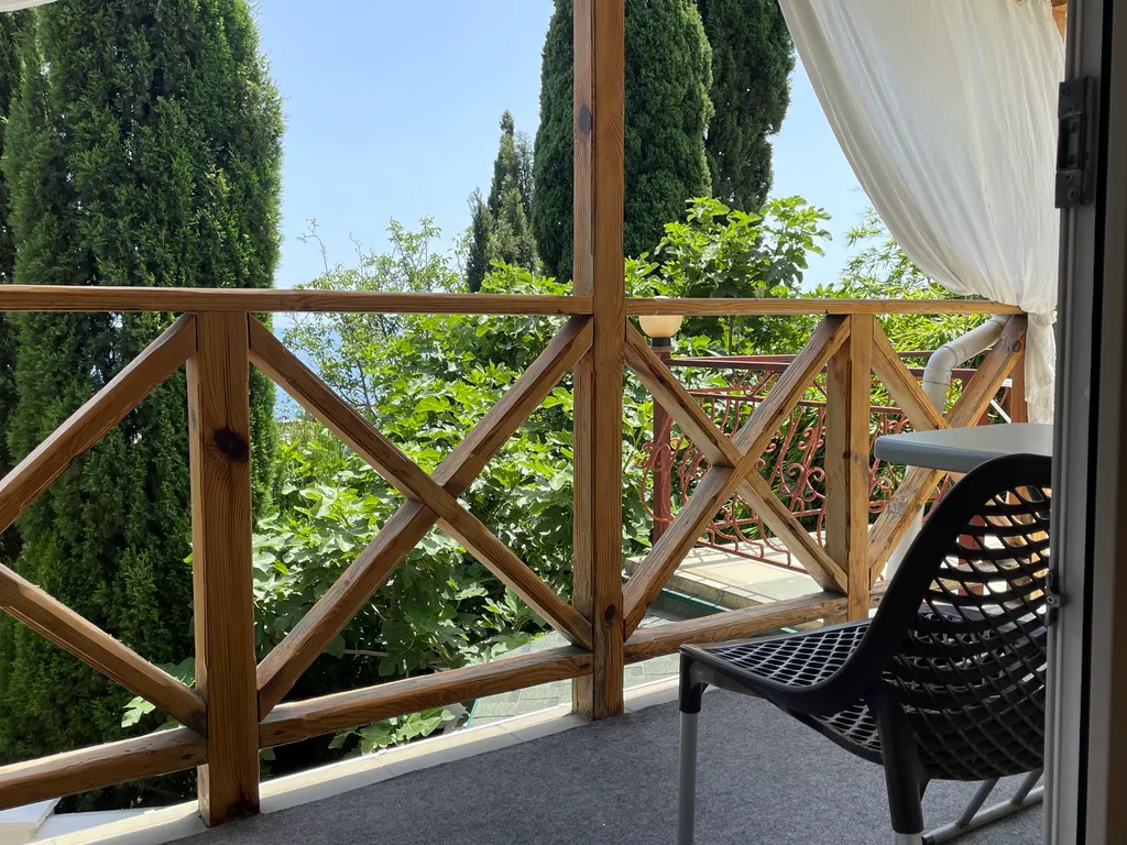 Видовая студия для двоих в Алупке