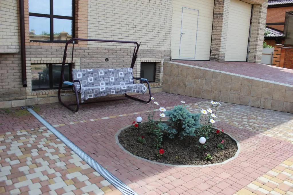 Вилла Казачка с теплым уличным бассейном