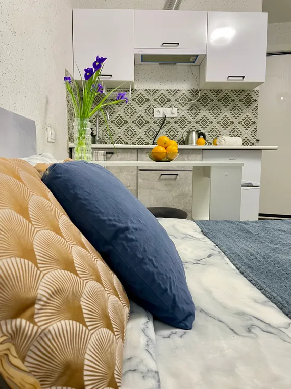 Студия рядом с ТРК Семья