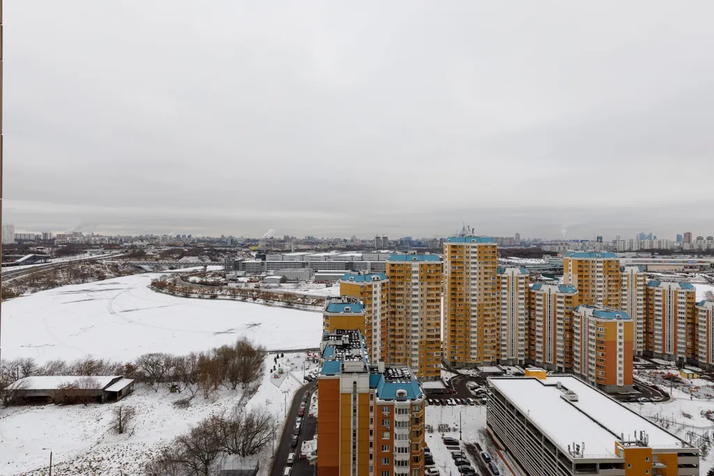 Студия с видом на реку