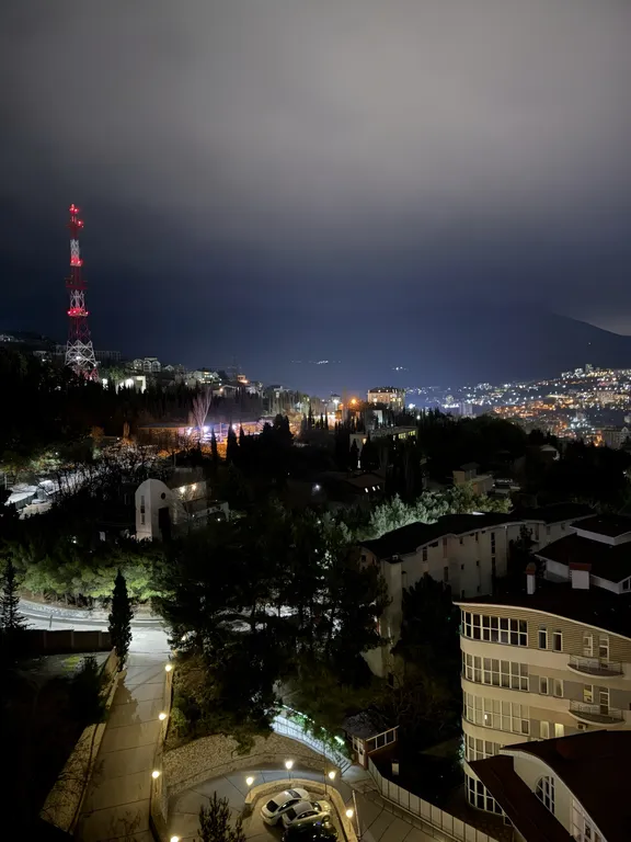 Дизайнерская квартира с потрясающем видом на море и горы