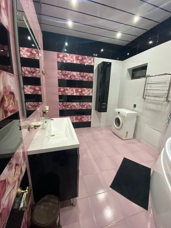 Просторный коттедж в тихом месте