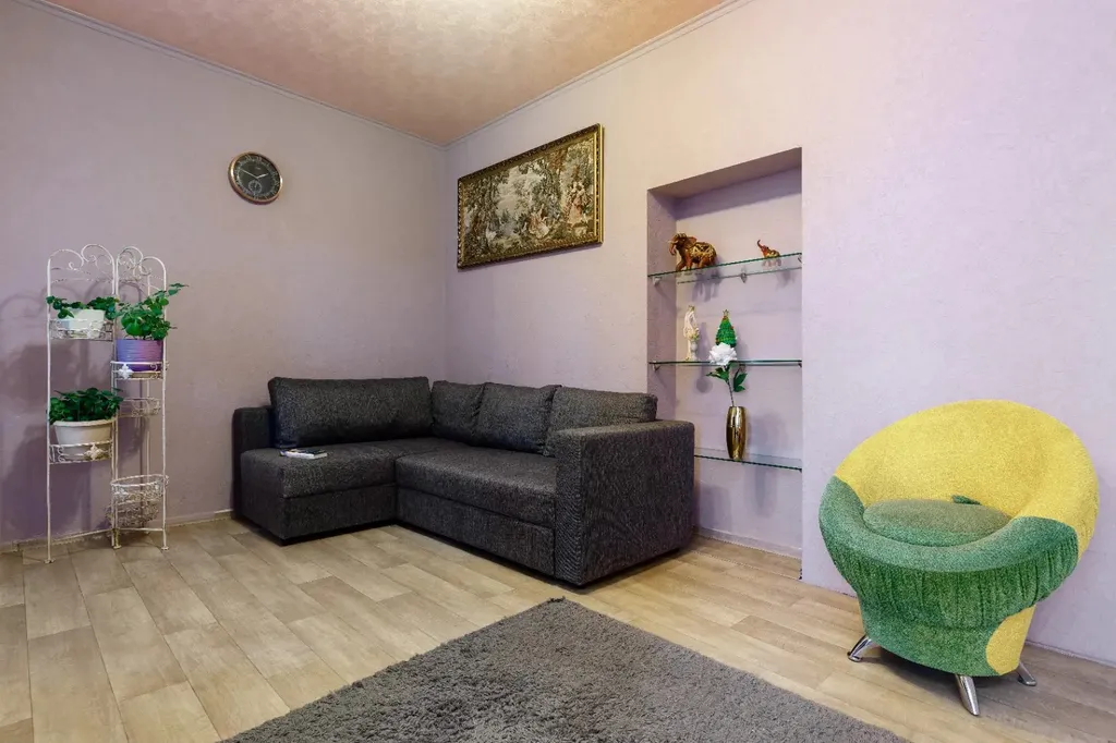 Уютнaя квapтирa в центpe гopoда, стаpый фонд