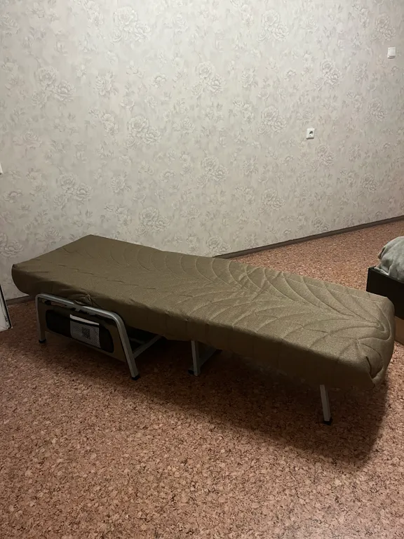 Светлая, тёплая, просторная однокомнатная квартира с видом на город