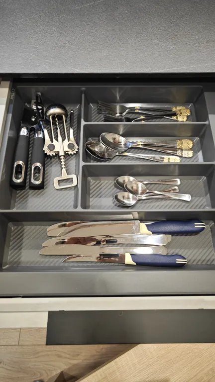 Современная однокомнатная квартира на набережной Двины