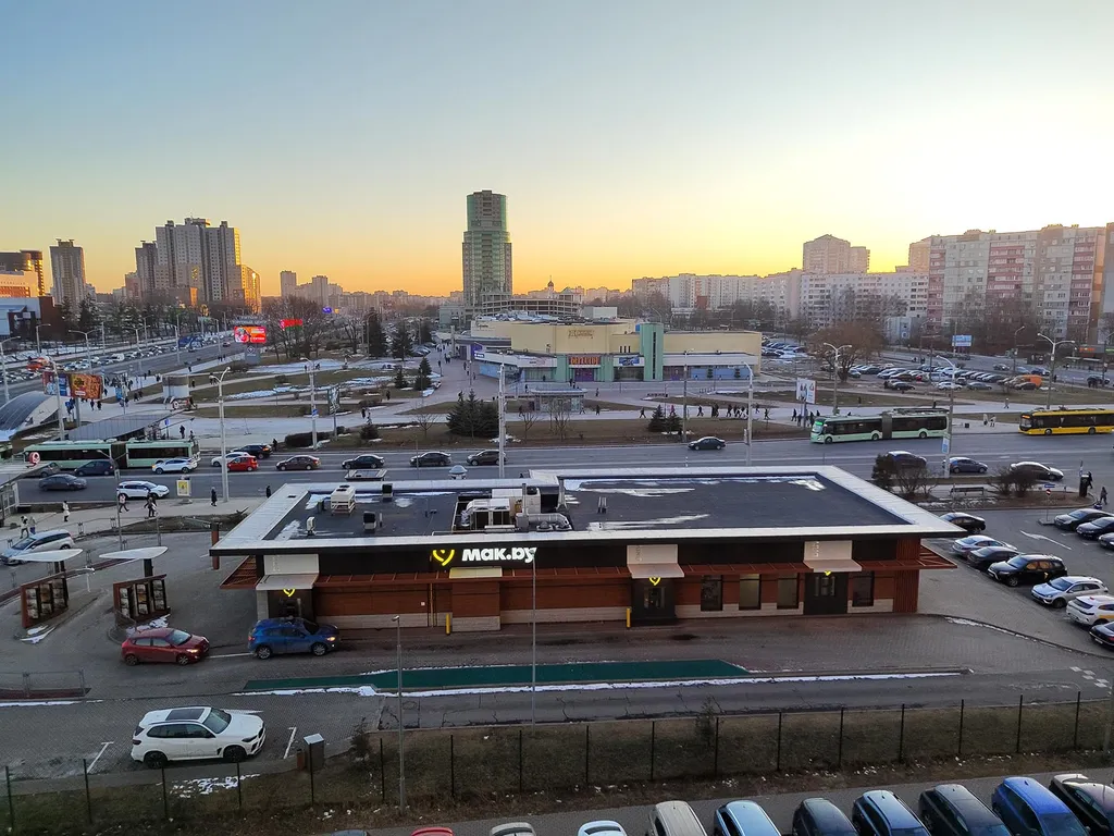 Уютная квартира рядом с метро, 3 отдельные спальни