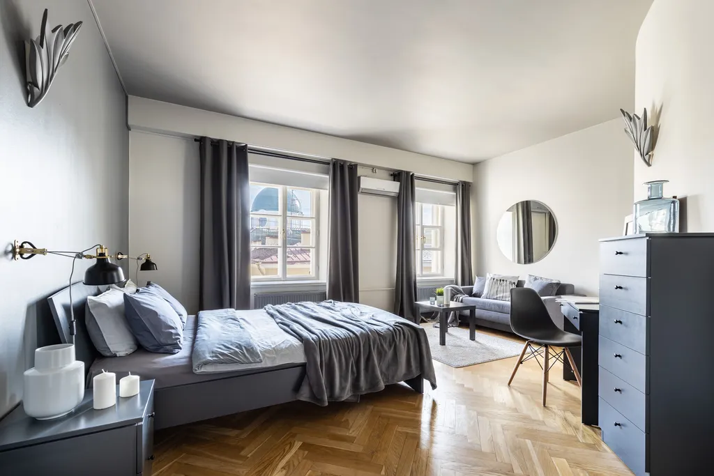 Квартира Двухуровневые апартаменты Little Italy с видом на собор — Санкт-Петербург