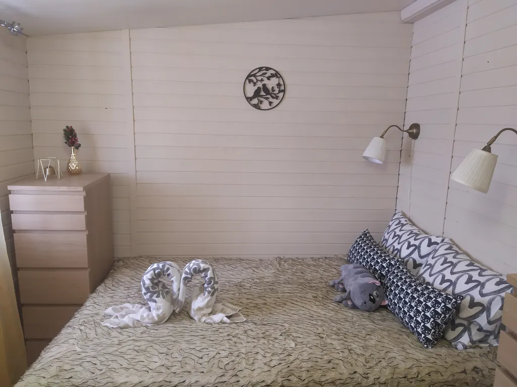 Коттедж Дом с 2 спальнями и кухней -гостиной — Надевицы