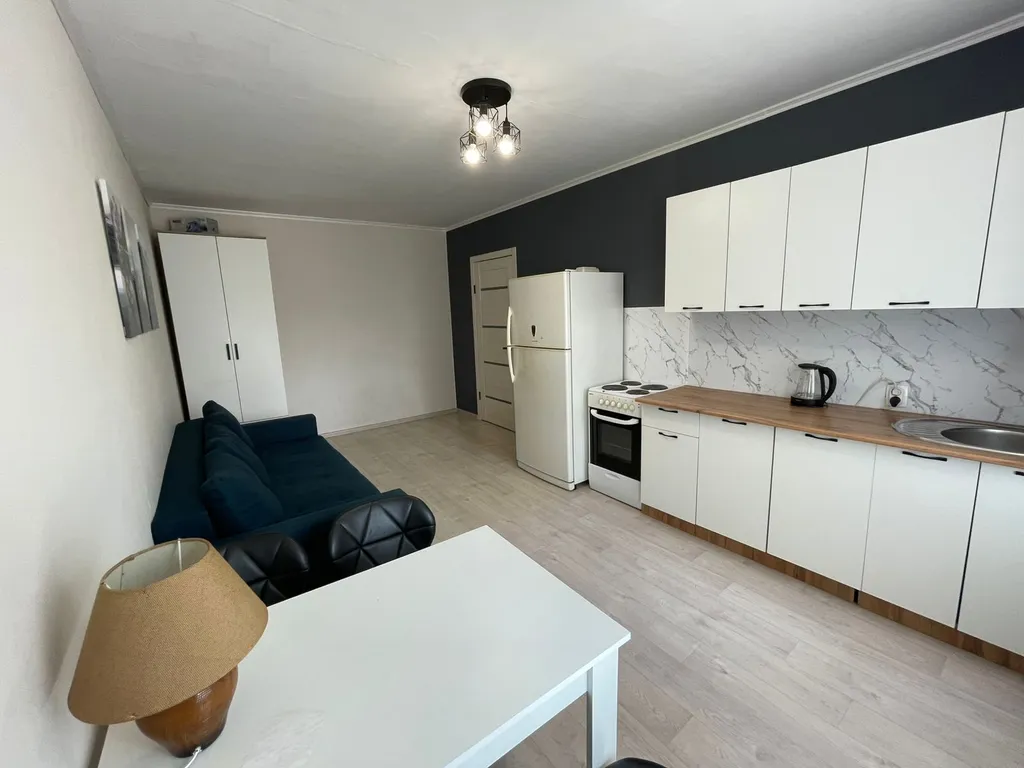 2-комнатная квартира рядом с Алмазом