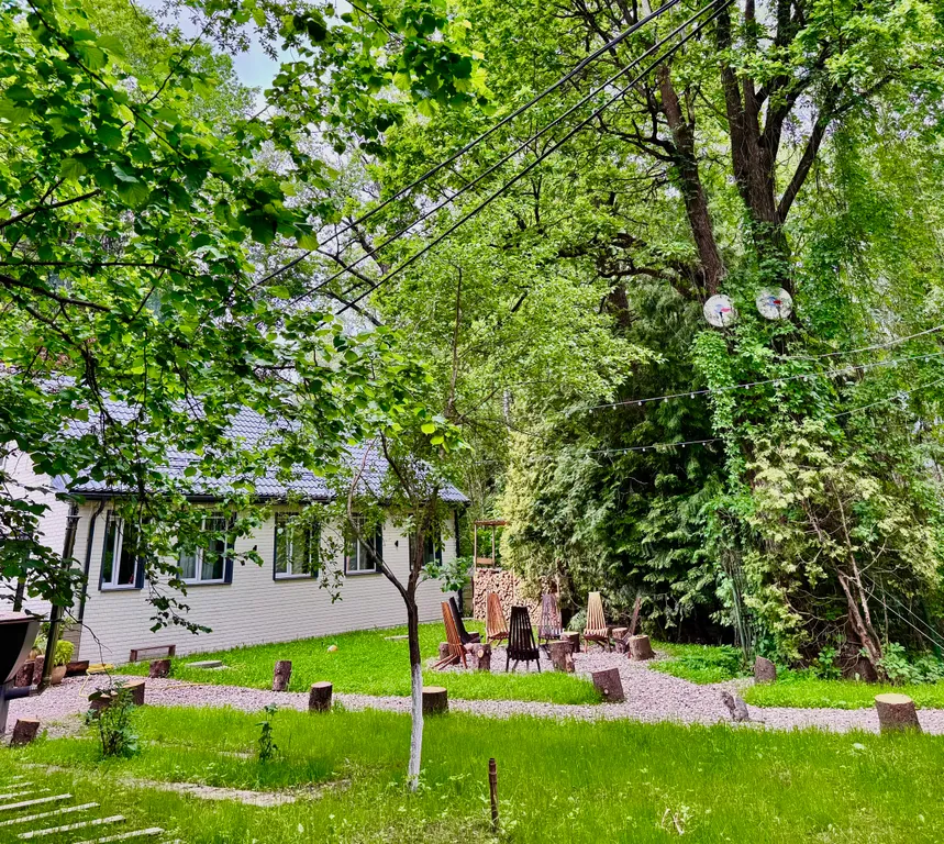 Коттедж Уютный дом с бассейном в лесу — Софрино