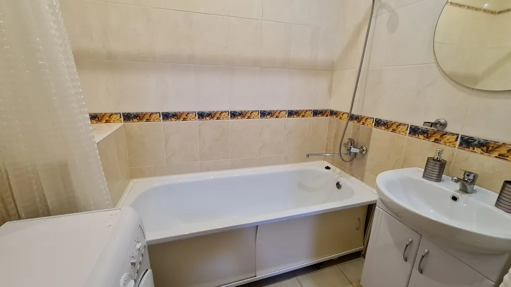 Просторная комфортабельная двухкомнатная квартира