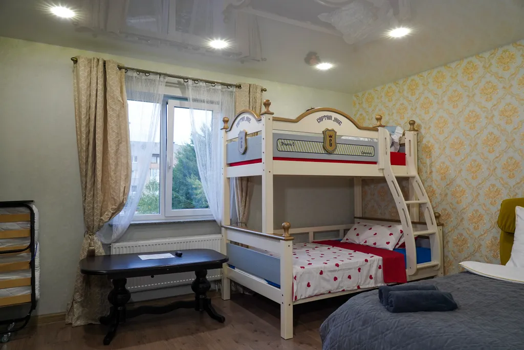 Квартира 3-комнатная Квартира — Калининград