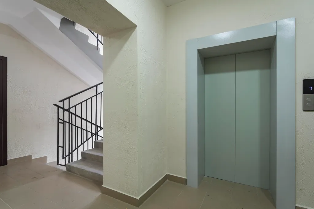 Современная квартира в новом доме, центр города