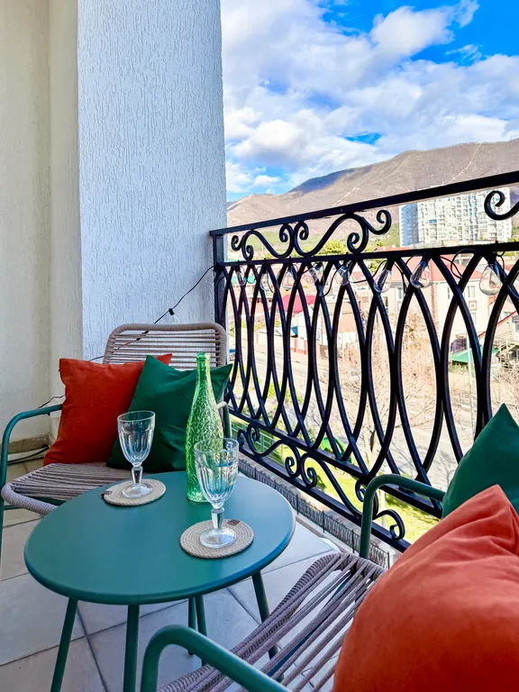 Квартира Апартаменты Борт 86 на первой линии моря — Геленджик