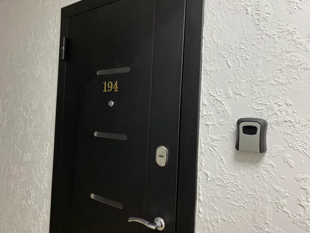 Квартира Уютная квартира с видом на небо и самолеты — Сириус