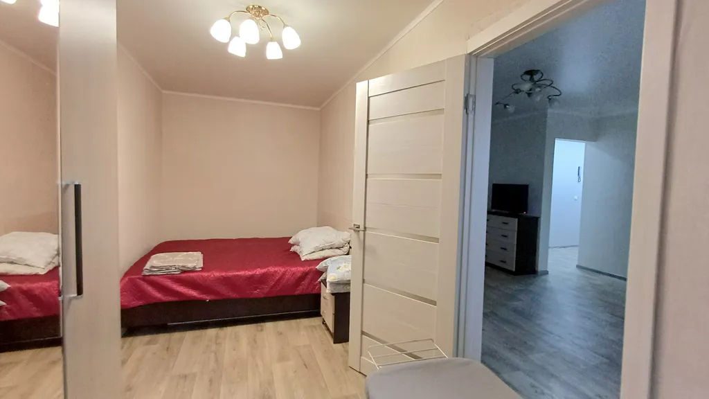 Просторная 2-комн. квартира в центре — аренда посуточно в Вольск