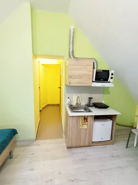 Стандартный одноместный номер на мансардном этаже