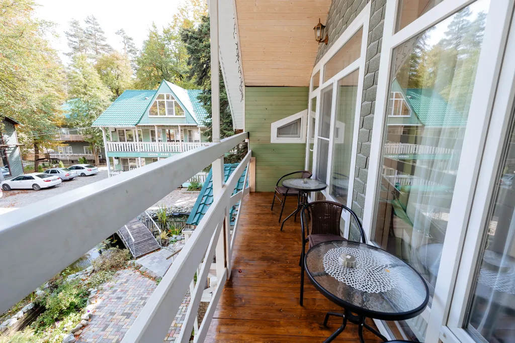 Грин Джуниор Сюит двухкомнатный