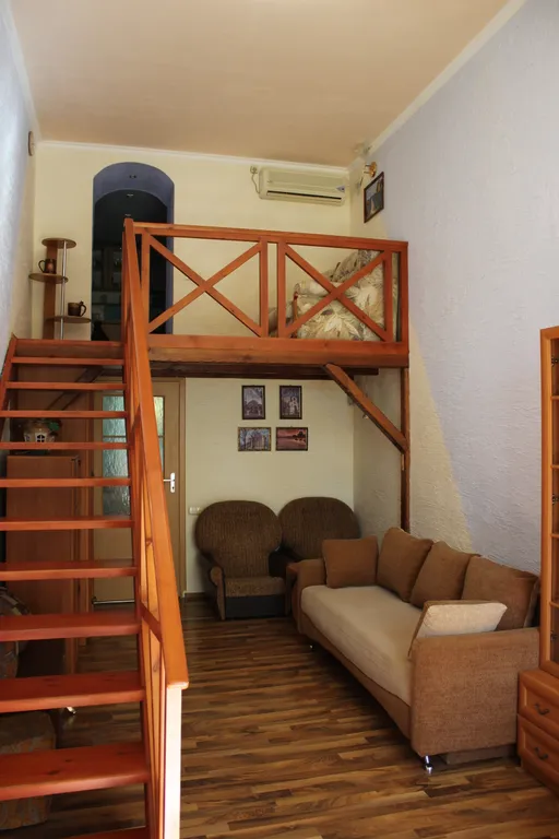 Апартаменты в трёх уровнях у моря