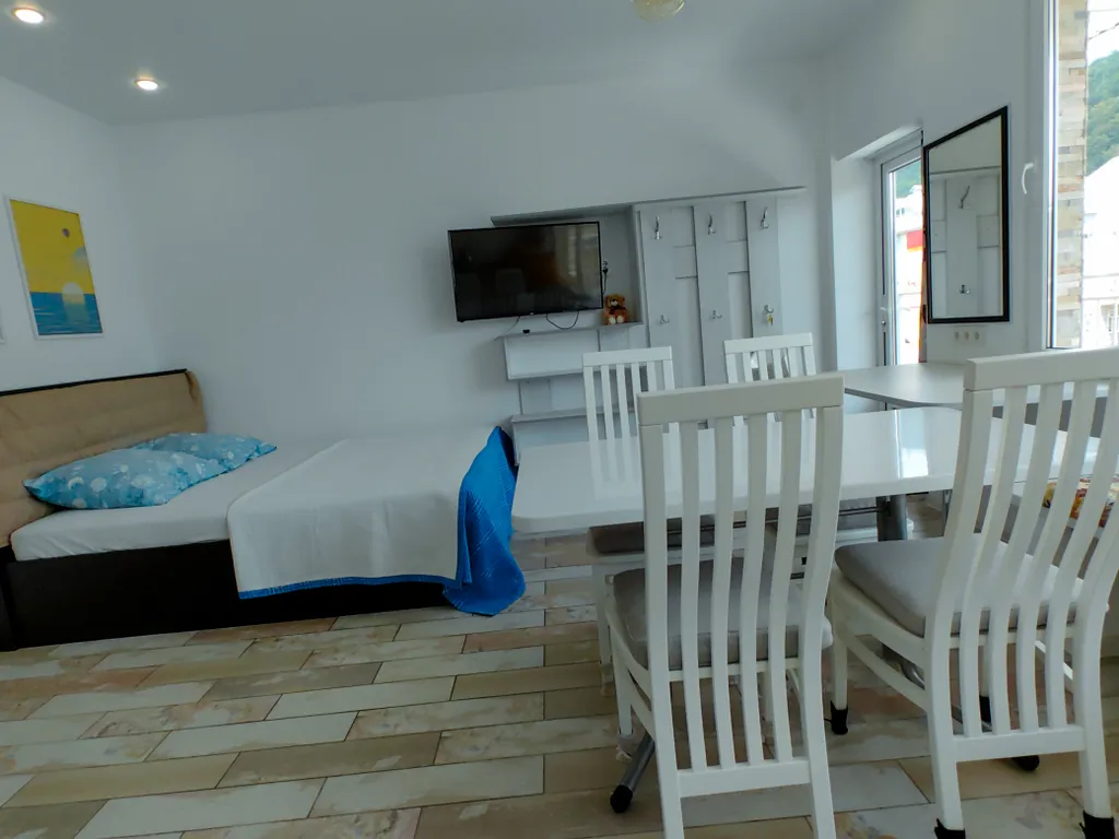 Светлые двухкомнатные апартаменты в гостевом доме