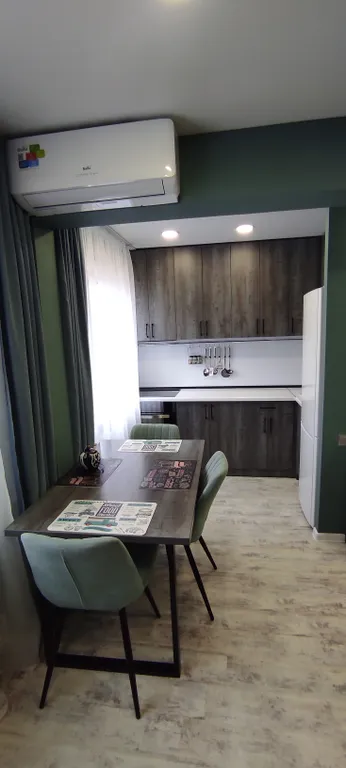 Великолепная квартира в самом центре с дизайнерским ремонтом