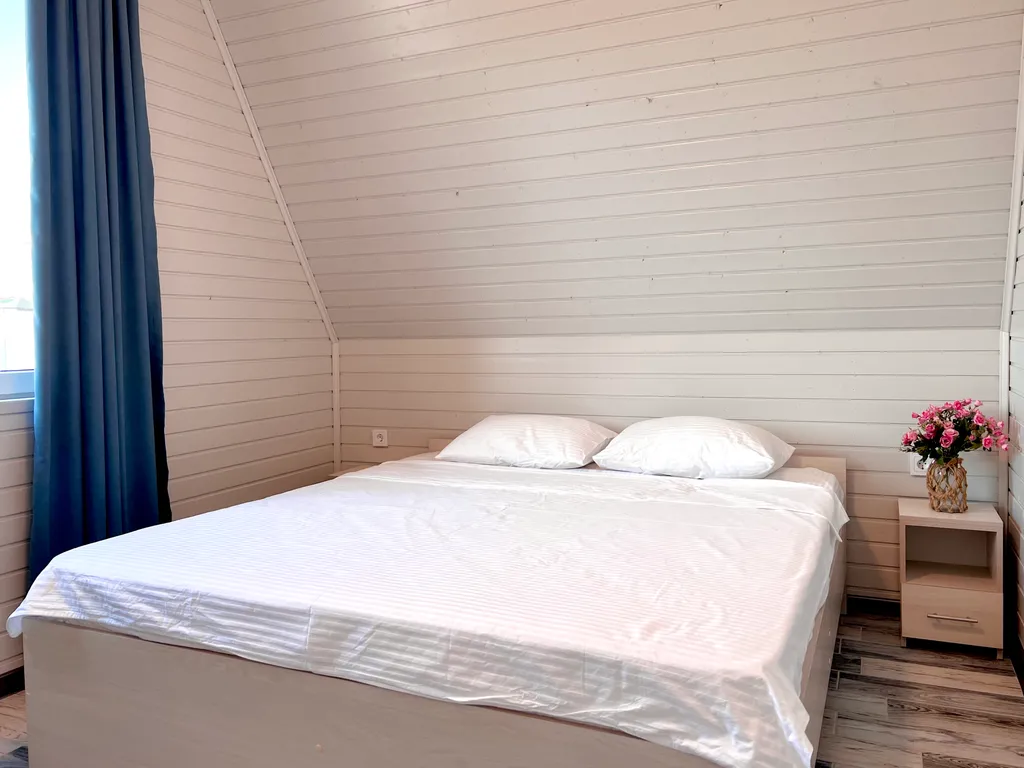 Шестиместный коттедж у моря