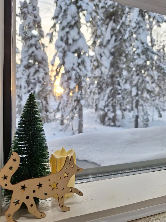 Коттедж Уютный семейный домик с террасой в лесу — Шерегеш