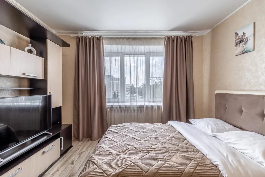 Светлая и просторная квартира в центре с видом на набережную