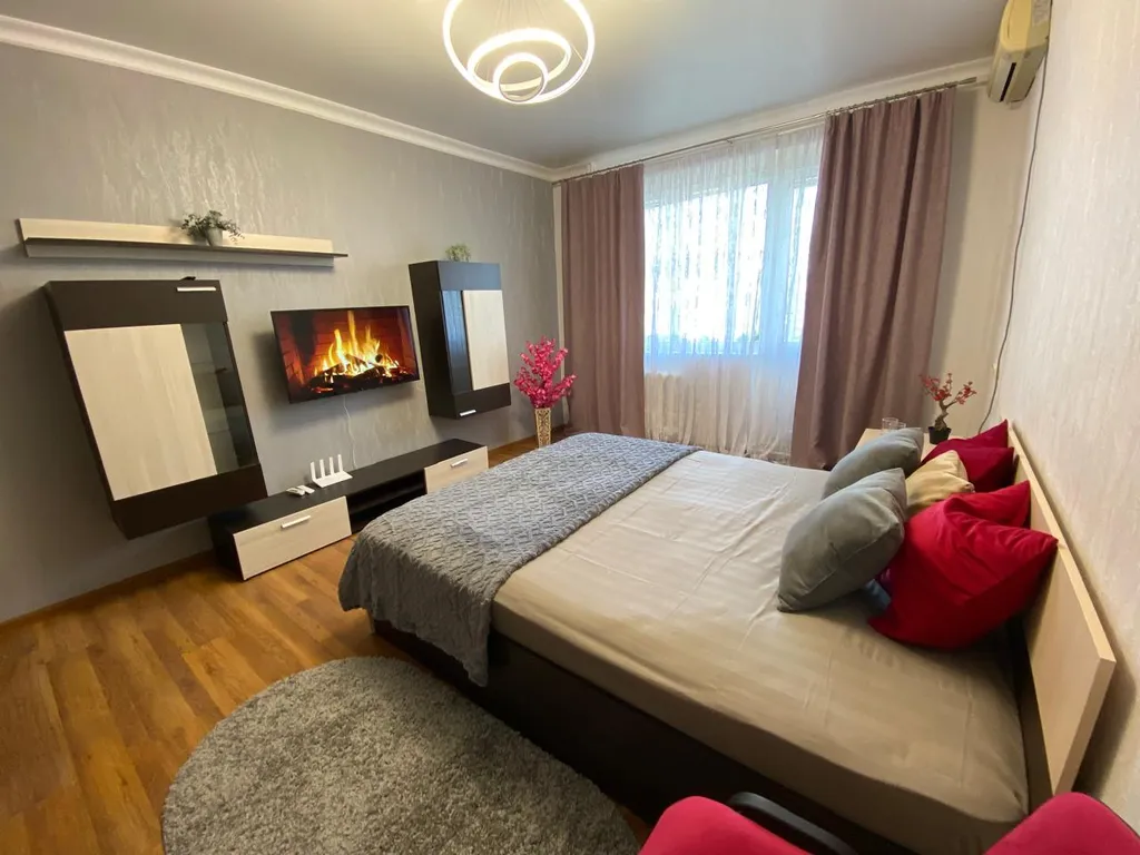 Уютная квартира в лучшем районе города — аренда посуточно в Таганрог