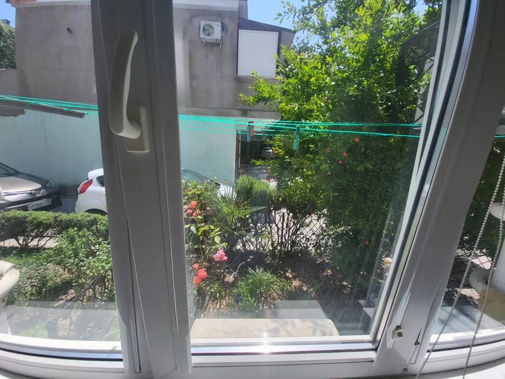 2-комнатная квартира, есть все необходимое для проживания