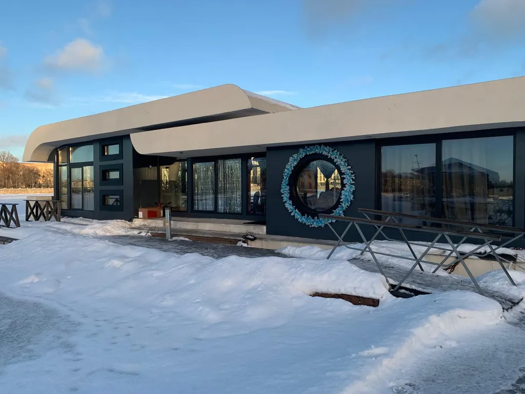 Дом на воде на Петроградской