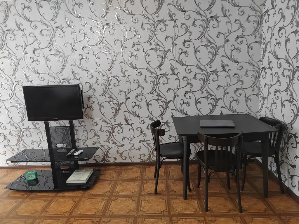 Уютная двухкомнатная квартира с новым ремонтом в самом центре города