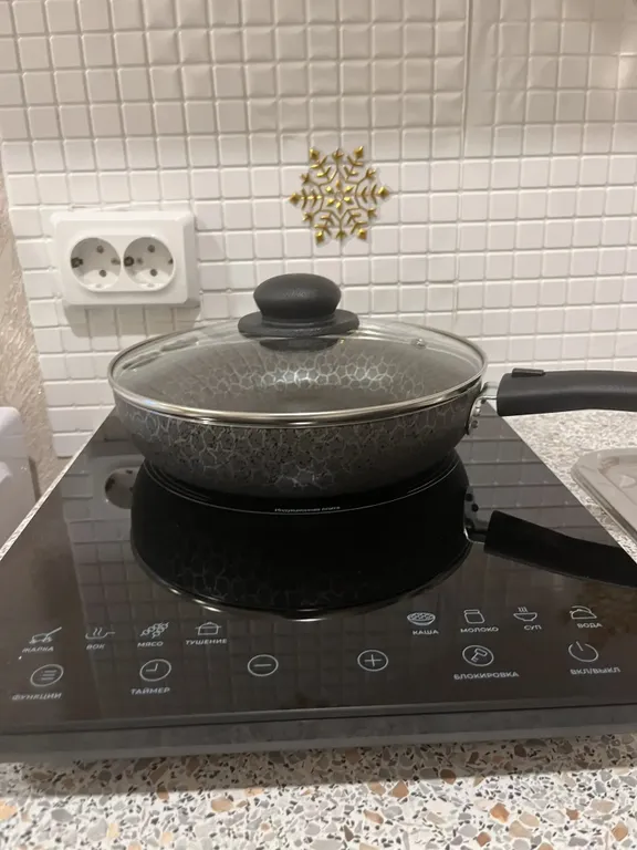 Студия в центре города с кондиционером