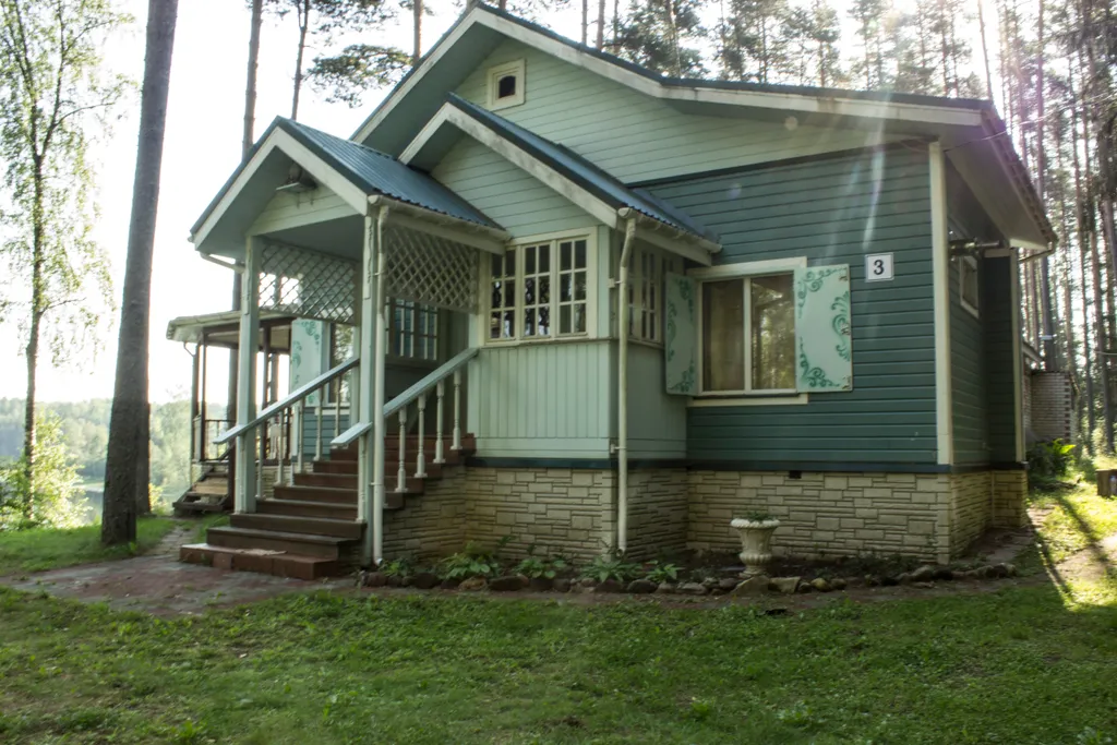 Дом с видом на озеро