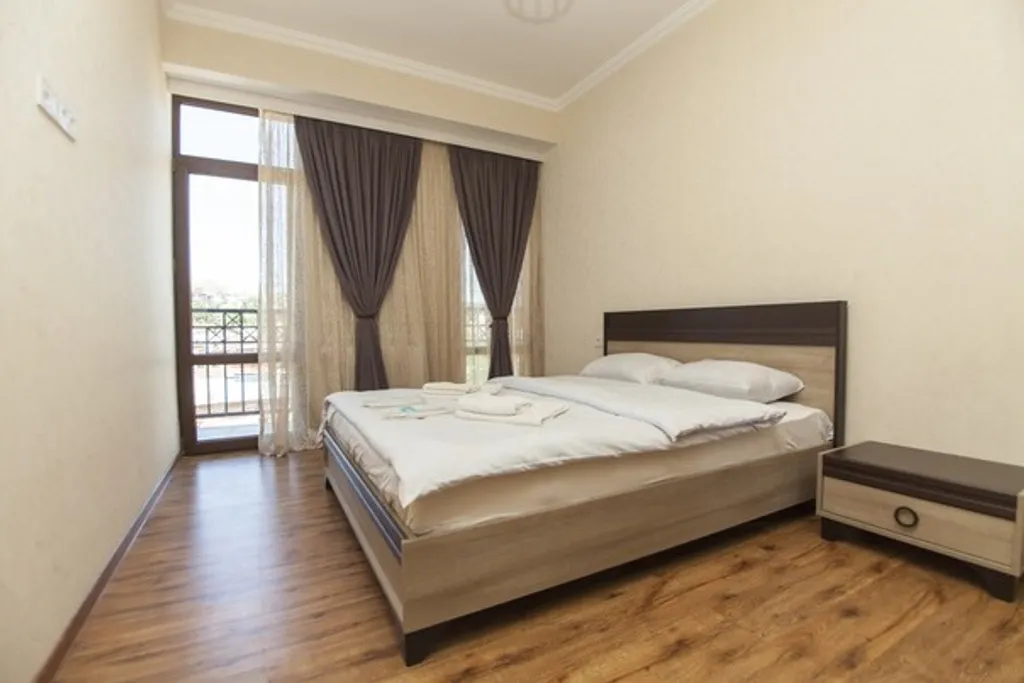 3-комнатная Квартира — аренда посуточно в Тбилиси