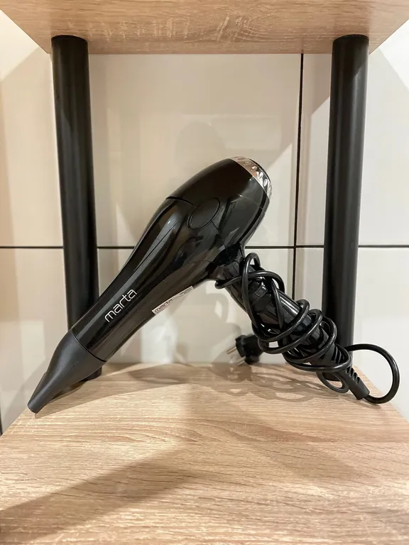 Коттедж Домик в лесу у озера для семейного отдыха — Турбаза Чайка