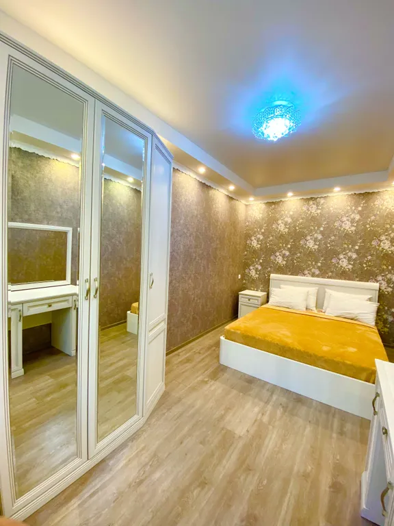 Квартира 3-комнатная Квартира — Адлер