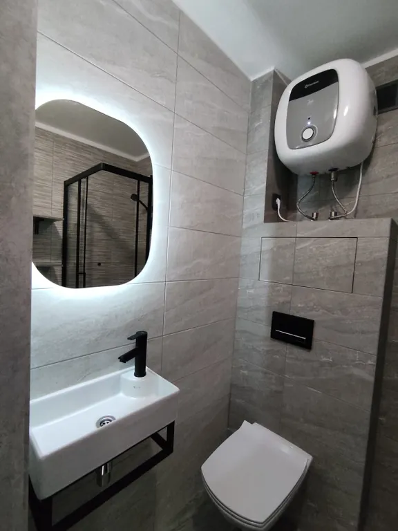 Однокомнатная квартира на полуострове Эгершельд рядом с Владивостокским Портом