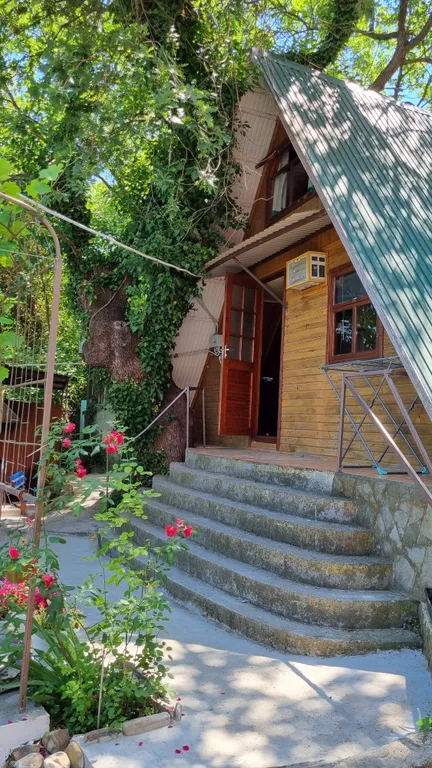 Отдельный летний домик для семьи