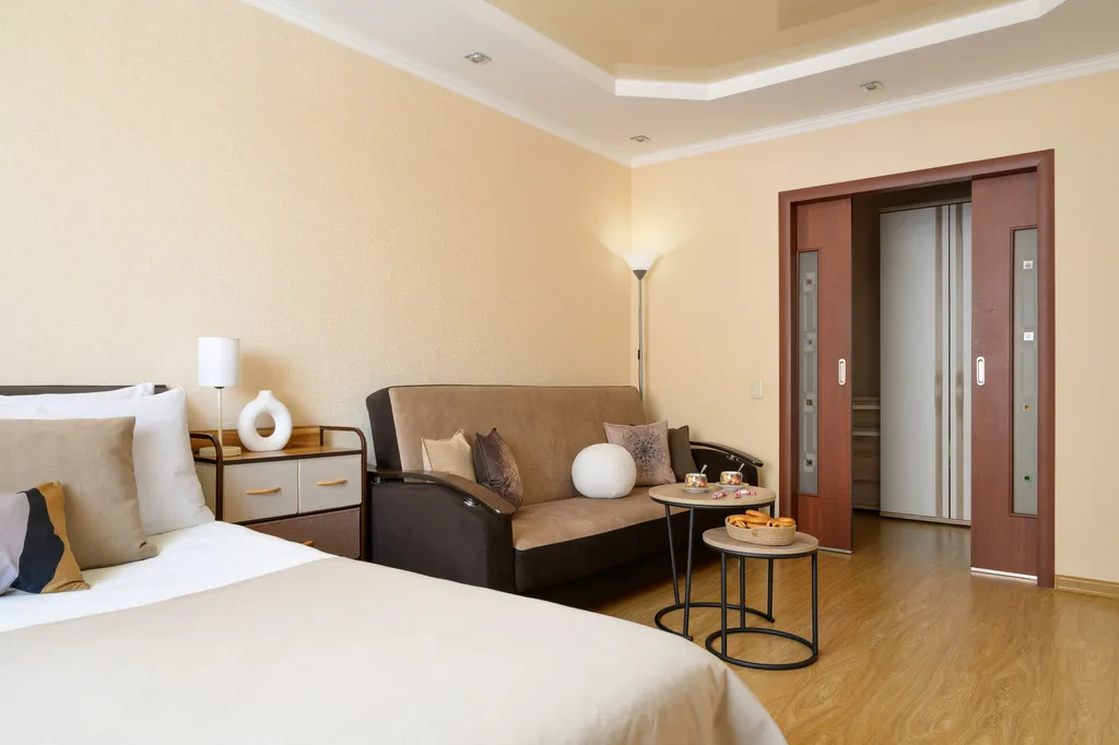 Двухкомнатная квартира с изолированными комнатами в центре