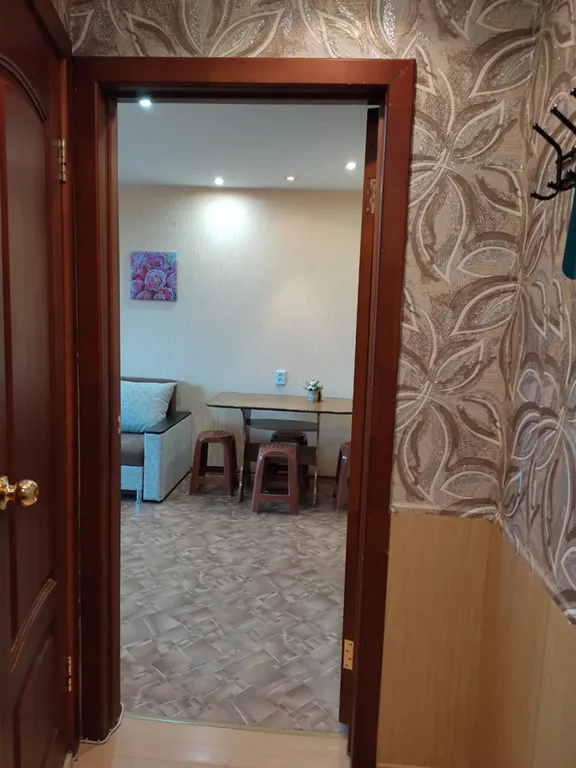 Уютная, теплая  двух комнатная квартира в центре города