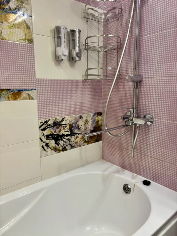 Квартира Квартира Яркое местечко в центре города — Великий Новгород