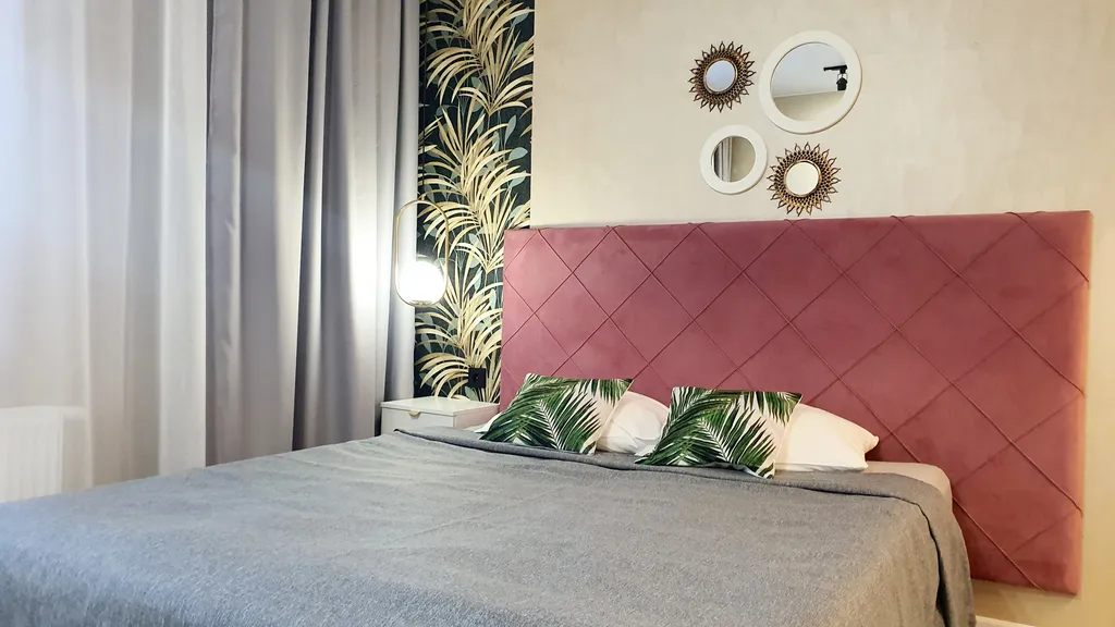 Уютная студия с двумя кроватями возле ЖД вокзала