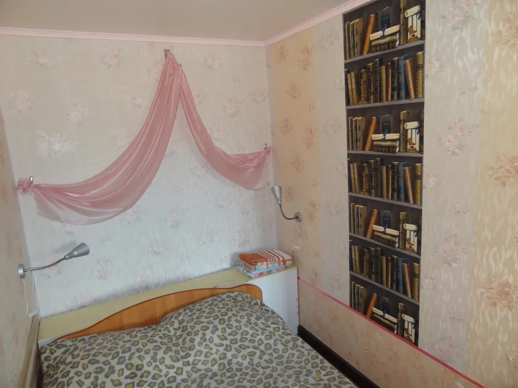 Большая функциональная квартира у вокзала, Звёздный