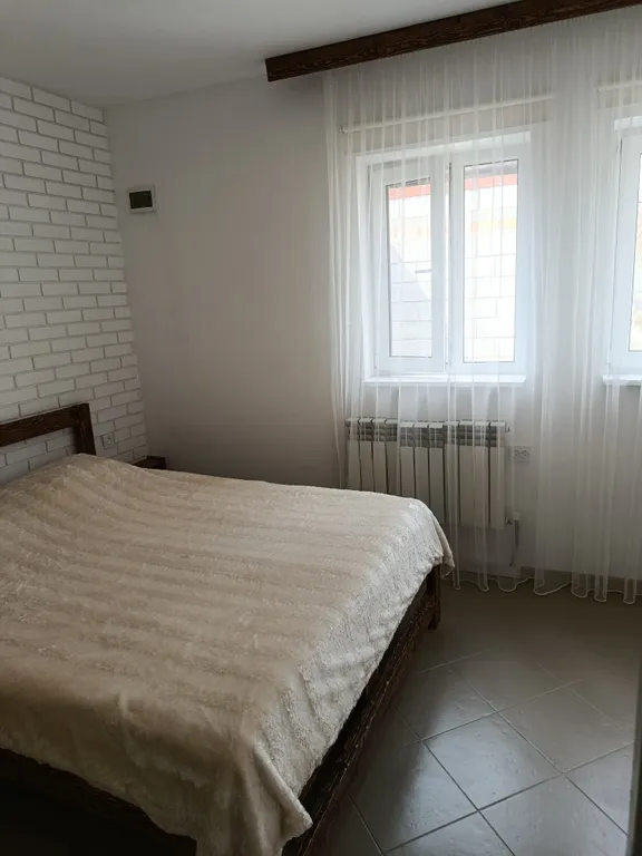 Дом из двух комнат в зелёной зоне