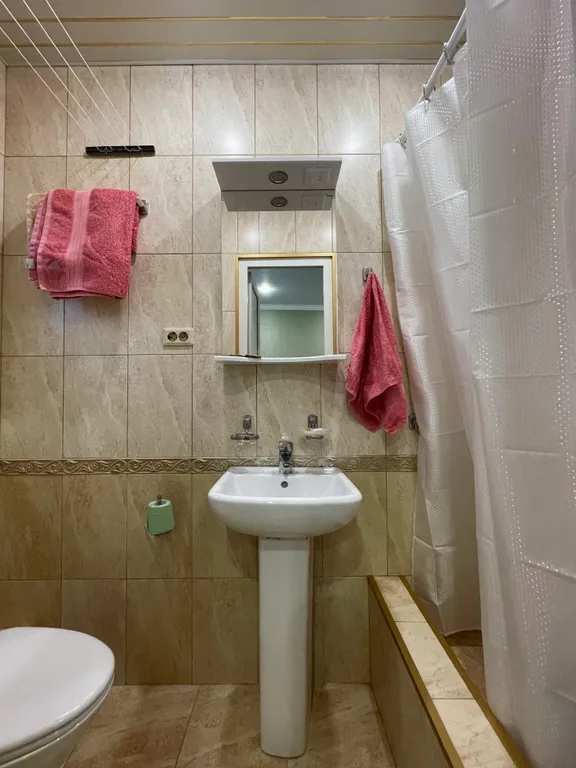 Уютный номер в центре, море - 600 метров