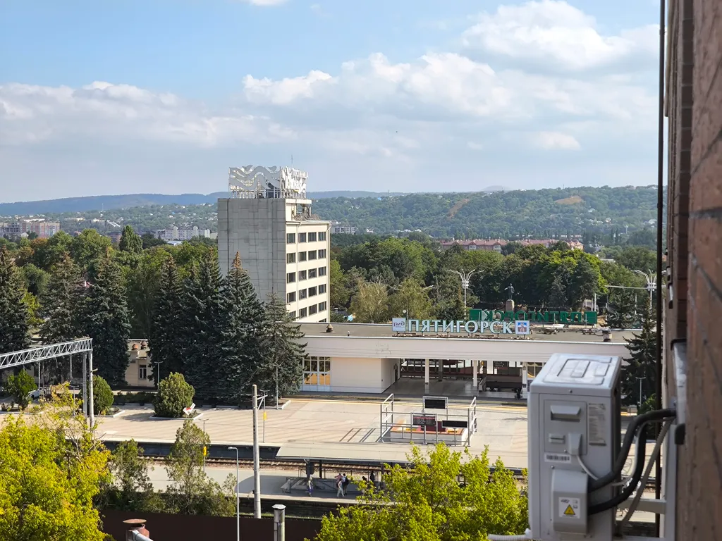 Апартаменты в ЖК Михайловский с панорамным видом на горы