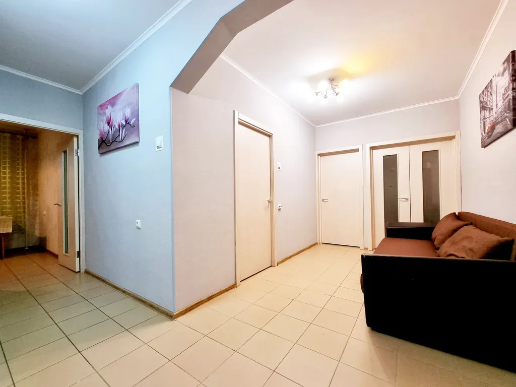 Просторная квартира до 6 человек около ТРЦ Июнь